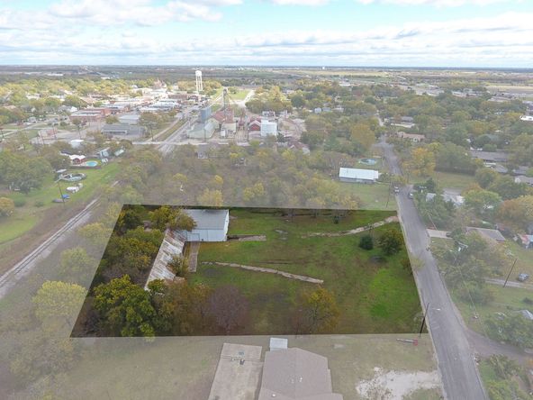 308 W Lamar St, Royse City, TX 75189